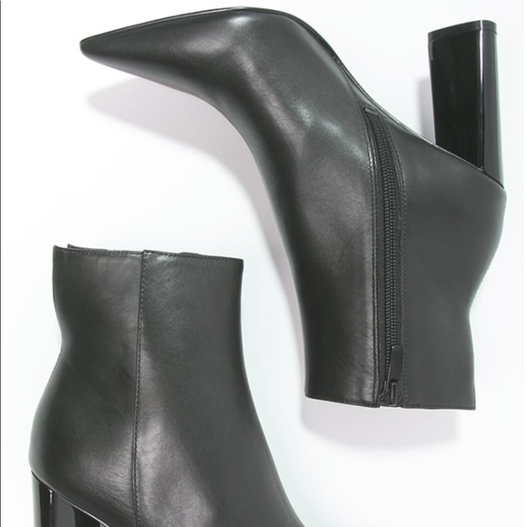 Kendall and Kylie burgundy suede triangle heel - Picture 8 of 8